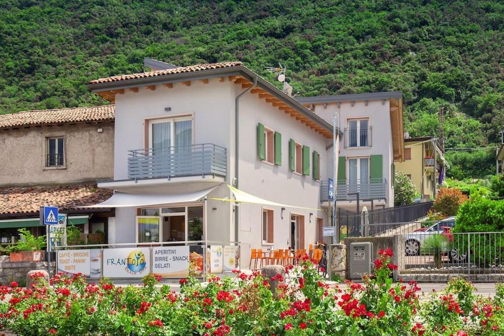 Il Frantoio A Monte-Vicino Al Lago Malcesine Eksteriør bilde